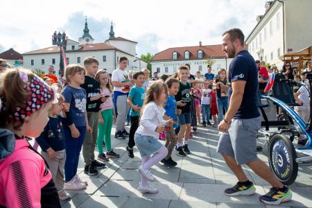 Deželak junak v Postojni (18)